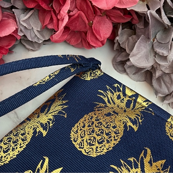 Navy Blue & Metallic Gold Pineapple Makeup Cosmetic Wristlet Clutch Bag - Picture 6 of 11